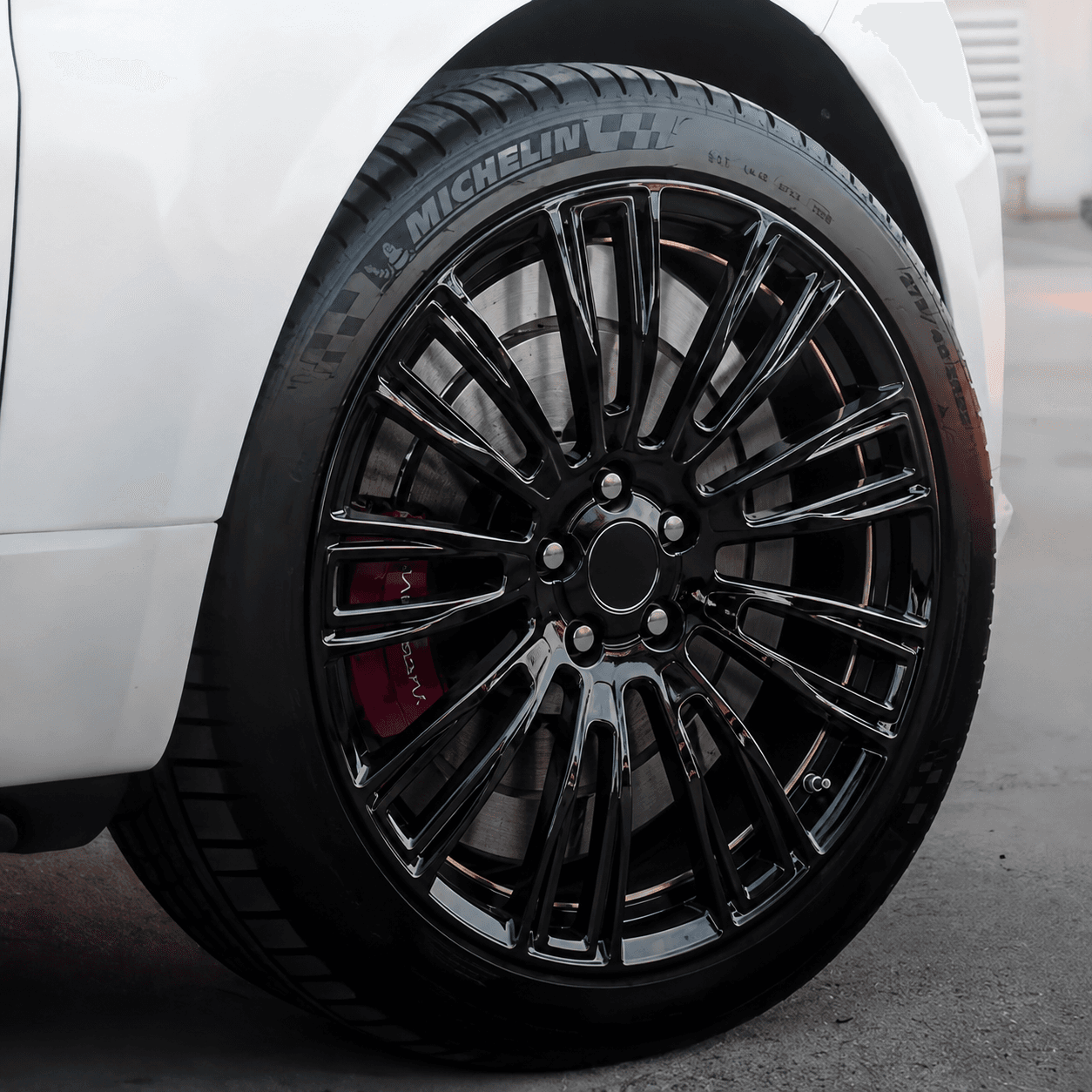 OEM Style Forged Wheel for Land Rover Range Rover / Land Rover Discovery / Land Rover Range Rover Sport SVR (Black machined face)