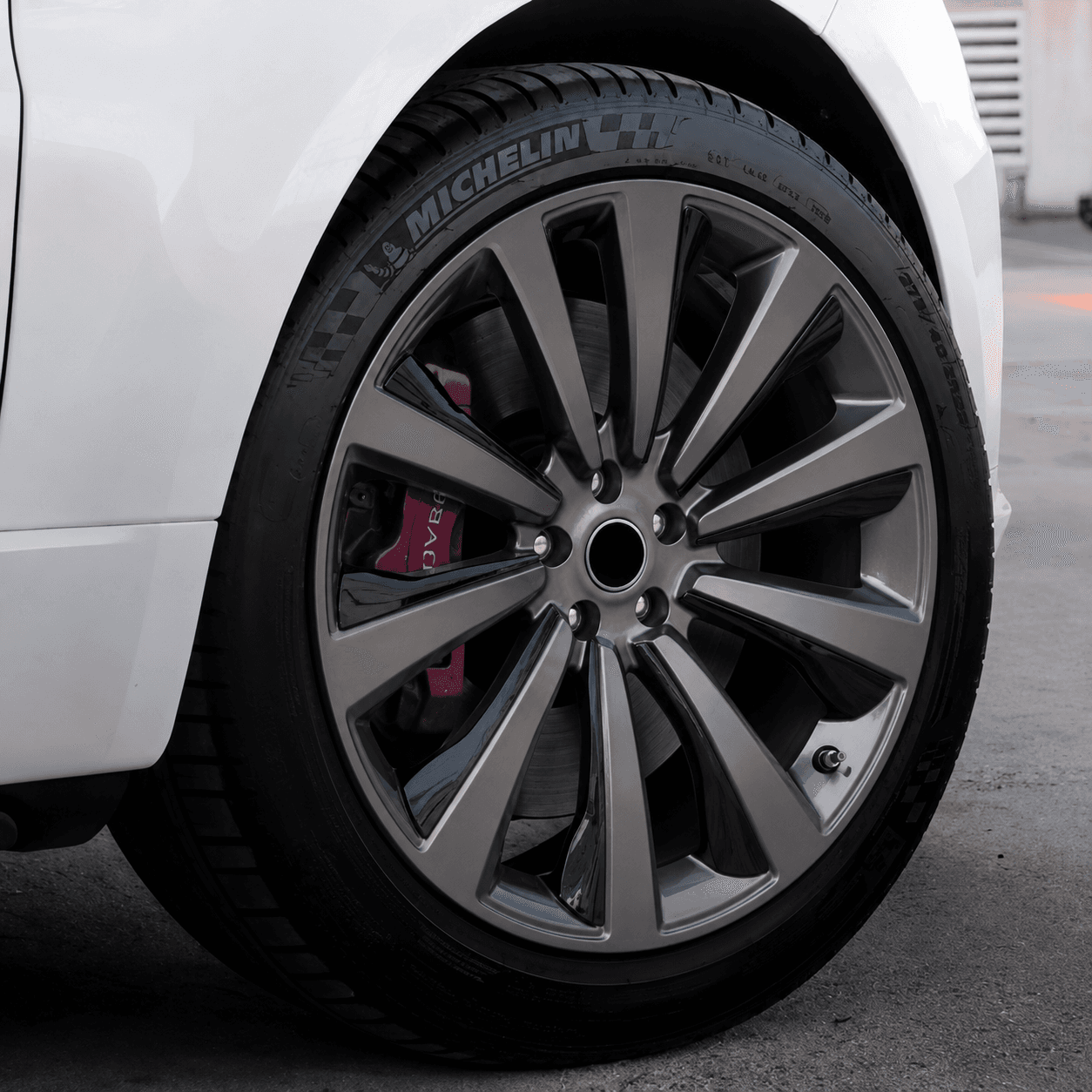 OEM Style Forged Wheel for Land Rover Range Rover / Land Rover Range Rover Sport / Land Rover Discovery (Black machined face+gold)