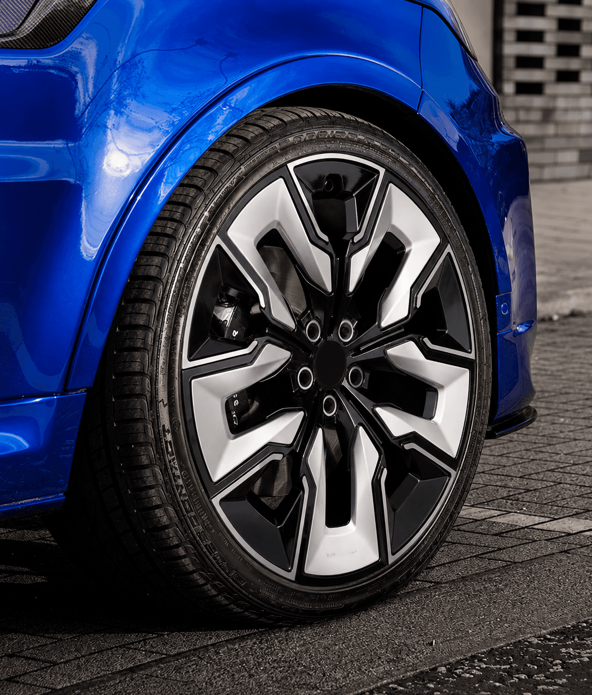 OEM Style Forged Wheel for BMW X5 M / BMW X6 M / BMW 7 Series (black machined face)
